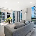3 Bedroom Apartment Close To The Beach